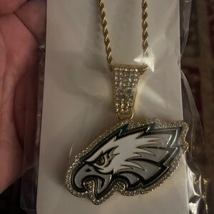Philadelphia eagles charm
Necklace. New in package